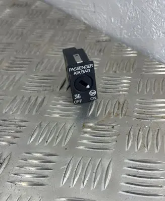 Volkswagen Golf VII Passenger airbag on/off switch 5C5919237