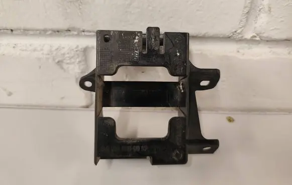 Mercedes-Benz S W221 Front parking sensor holder (PDC) A2218850467