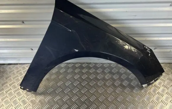 Ford Focus Fender 37911622 BE33300