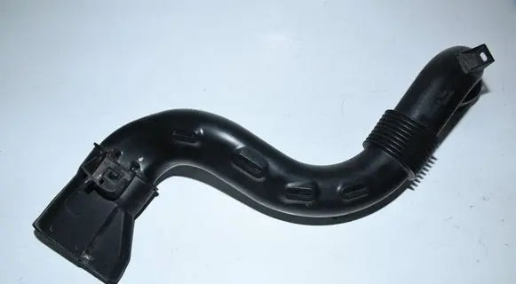 Dacia Sandero Air intake duct part 960159288R 165556691R