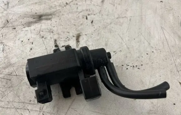 BMW X5 E70 Turbo solenoid valve 7796634 70057903 09T344