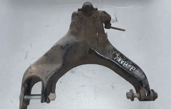 Isuzu D-Max Front lower control arm/wishbone 8980058350