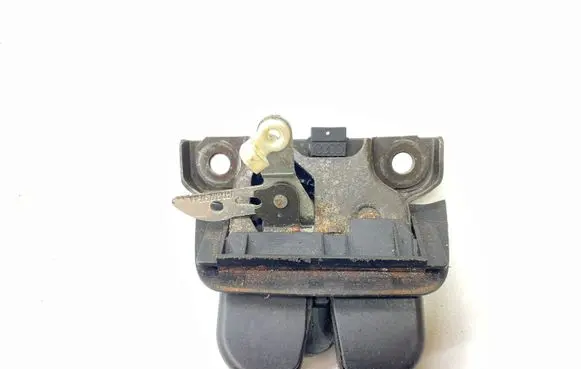 Audi A4 S4 B6 8E 8H Tailgate/trunk/boot lock/catch/latch