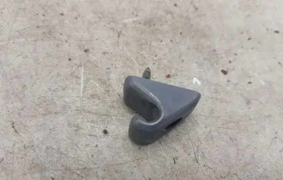 Toyota 4 Runner N120 N130 Sun visor clip/hook/bracket NOCODE