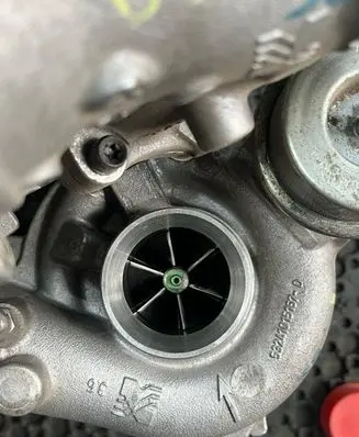 Mercedes-Benz C W204 Turbo A6510904580 10009700054