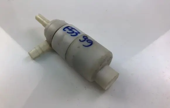 Chrysler 300M Windscreen/windshield washer pump 22121790