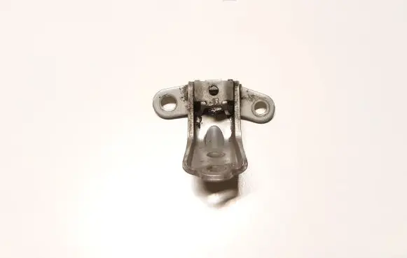 Hyundai Tucson JM Front door lower hinge 