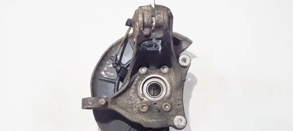 Volkswagen PASSAT B6 Front wheel hub