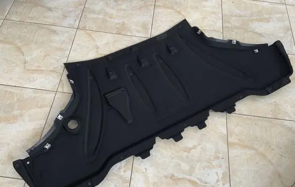 Audi A8 S8 D4 4H Engine splash shield/under tray 4H0825235H 4H0825235J 4H0825235