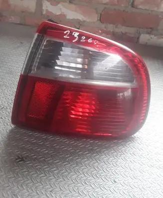 Seat Toledo II (1M) Rear/tail lights 1M5945096B