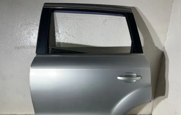Rear door