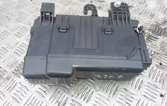 Toyota Aygo AB10 Fuse box set 5014po1