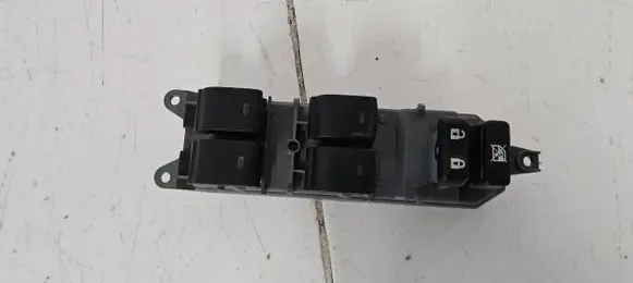 Toyota Auris 150 Electric window control switch 515220