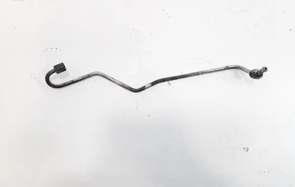 Toyota Avensis T250 Fuel line pipe