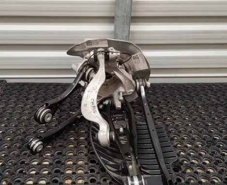 BMW X3 G01 Stub axle 6879750