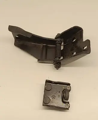 Chrysler Pacifica Sliding door middle roller runner 994AC 8L071V