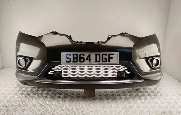 Nissan X-Trail T32 Front bumper