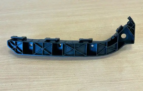 Hyundai i40 Front bumper mounting bracket 865143Z000 865163Z000
