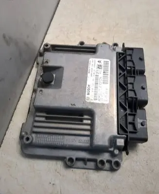 Citroen C4 I Engine control unit/module 9666729580 9807885980 0281030546