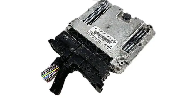 Opel Corsa D Engine control unit/module 55577619