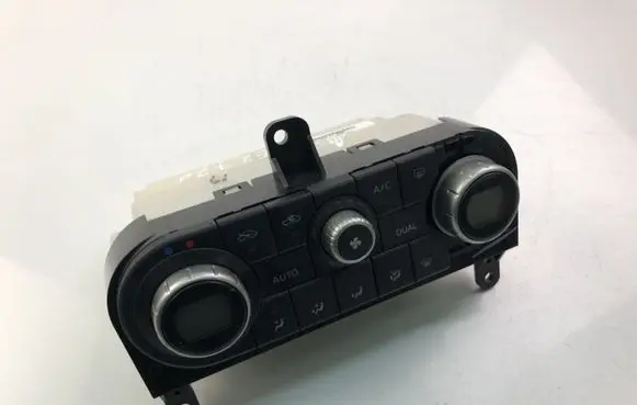 Nissan Qashqai+2 Climate control unit 27500JD45A