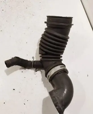 Toyota Avensis T270 Turbo air intake inlet pipe/hose 178800r050