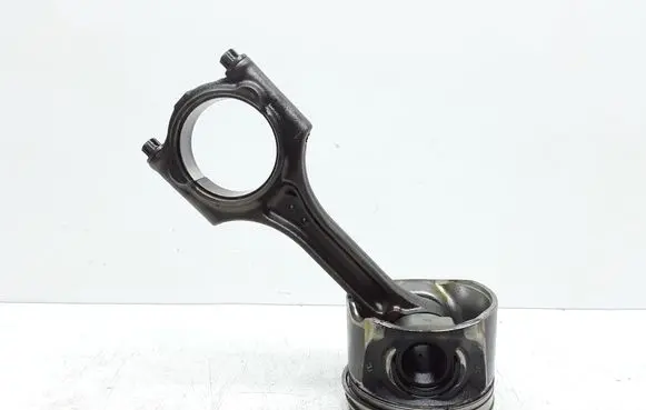 Volvo S60 Piston with connecting rod 82L175