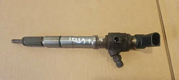 Volkswagen Golf VI Fuel injector 03L130277B A7403 B3KHJJ
