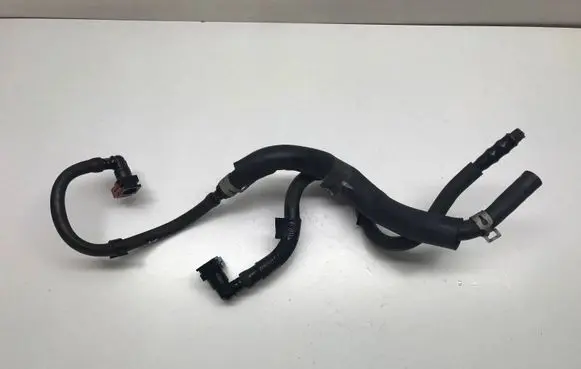 Mazda 2 Fuel line/pipe/hose 8V218C012CA