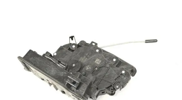 Mercedes-Benz C W205 Front door lock 7281936