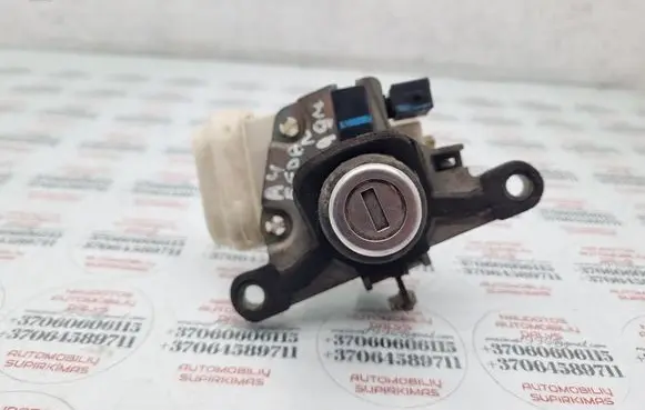 Audi A4 S4 B5 8D Tailgate exterior lock 8D0862055
