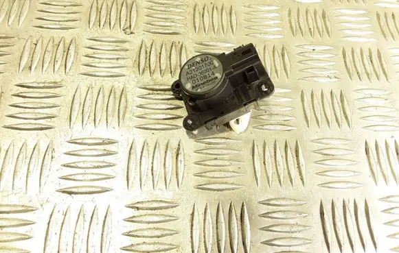 Renault Captur Air flap motor/actuator A21201700 HAD36001A