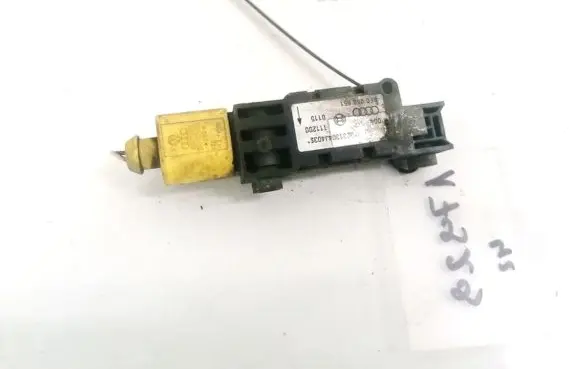 Audi A4 S4 B6 8E 8H Airbag deployment crash/impact sensor 8E0959651 0231304J403