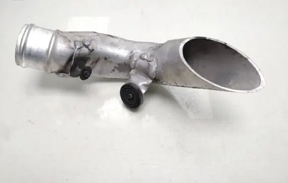 Volkswagen Golf VI Intercooler hose/pipe 1K0129565AC
