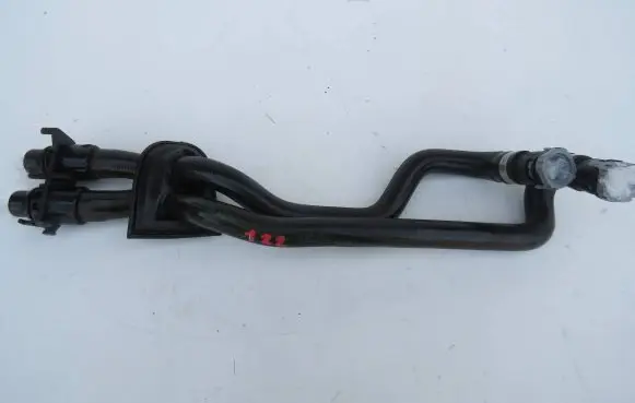 Engine coolant pipe/hose