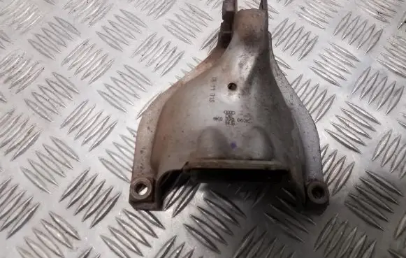 Audi A5 Sportback 8TA Engine mounting bracket 8K0399060K 8K0199339N