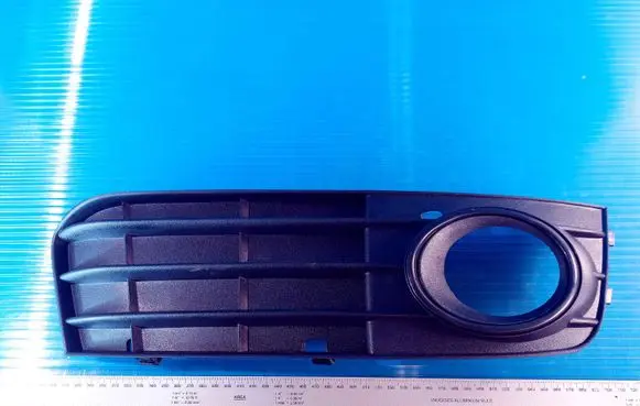 Audi A4 S4 B8 8K Front bumper lower grill 8KD807682