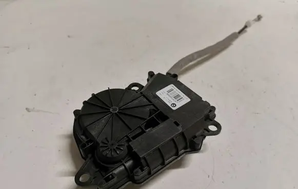 BMW X1 F48 F49 Tailgate/trunk/boot lock/catch/latch 737400609