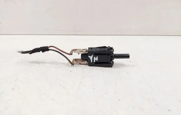 Mercedes-Benz B W245 Brake pedal sensor switch 0015458714
