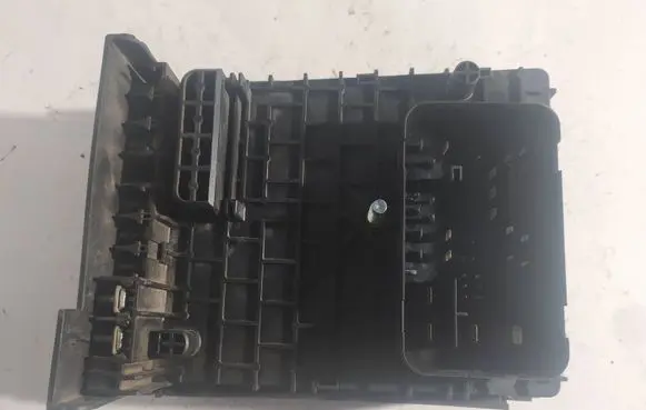 Volkswagen PASSAT B6 Fuse module 3C0937125