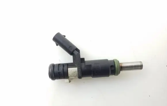 Mercedes-Benz GL X164 Fuel injector A2720780249