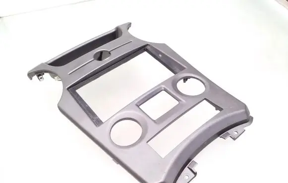 KIA Carens II Dashboard center trim panel 80470248