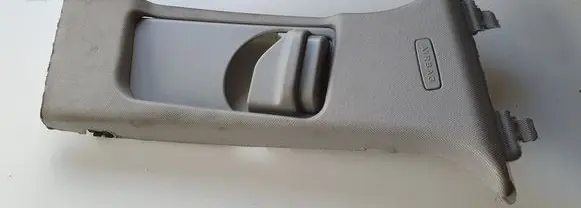 Mercedes-Benz C W204 Seat belt trim 