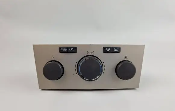 Opel Astra H Climate control unit 13250621