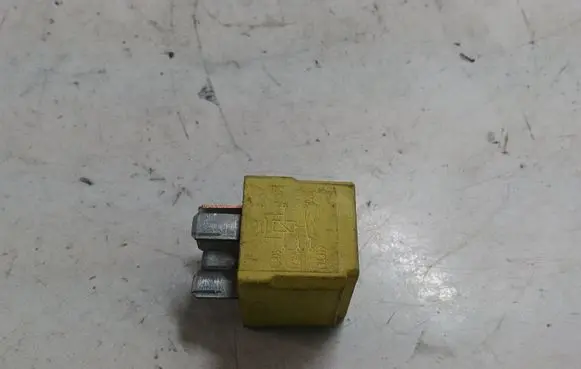 Mercedes-Benz ML W163 Other relay A0025421419