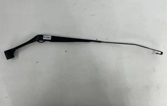 Mitsubishi Colt Front wiper blade arm