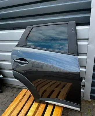 Mazda CX-3 Rear door