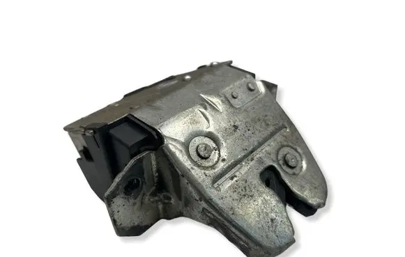 Mercedes-Benz CLC CL203 Tailgate/trunk/boot lock/catch/latch A2037400235