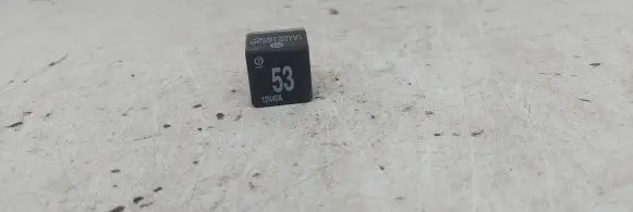 Volkswagen PASSAT B3 Other relay 141951253B