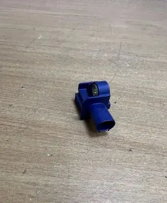 Mercedes-Benz E A207 Airbag deployment crash/impact sensor A2128204926 F1687